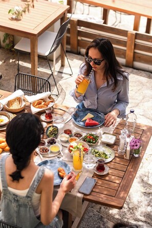 Restaurant - Perlacia Adatepe (Ayvacik)