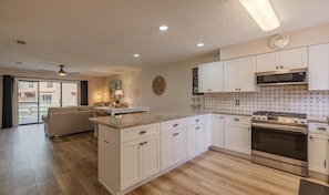 House, Multiple Beds (Gulf Highlands 229- St. Katherine Blv) | Private kitchen