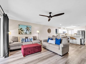 House, Multiple Beds (Gulf Highlands 229- St. Katherine Blv) | Living area | TV