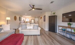 House, Multiple Beds (Gulf Highlands 229- St. Katherine Blv) | Living area