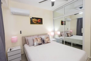 2 Schlafzimmer, Zimmersafe, Bügeleisen/Bügelbrett, kostenloses WLAN