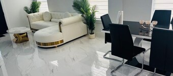 Peaceful Farmhouse Retreat in Van Alstyne