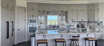 4-bedroom house in beautiful Little Torch Key with fitness room, AC