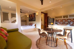 1 bedroom, in-room safe, iron/ironing board, travel cot