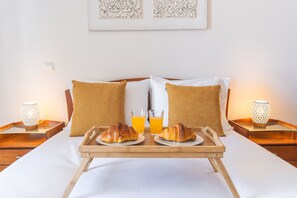 1 bedroom, iron/ironing board, travel cot, free WiFi