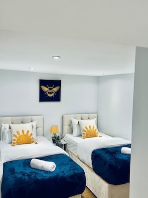 3 chambres, fer et planche à repasser, Wi-Fi gratuit, draps fournis