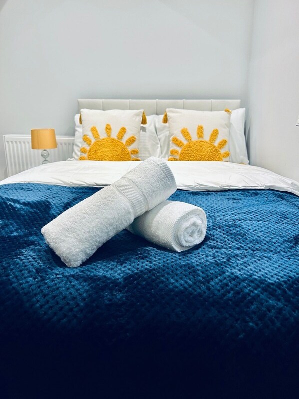 Iron/ironing board, free WiFi, bed sheets