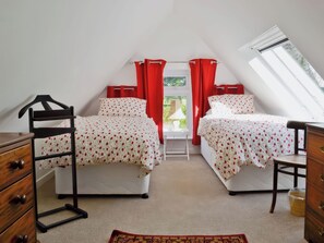 5 bedrooms, individually decorated, individually furnished, free WiFi