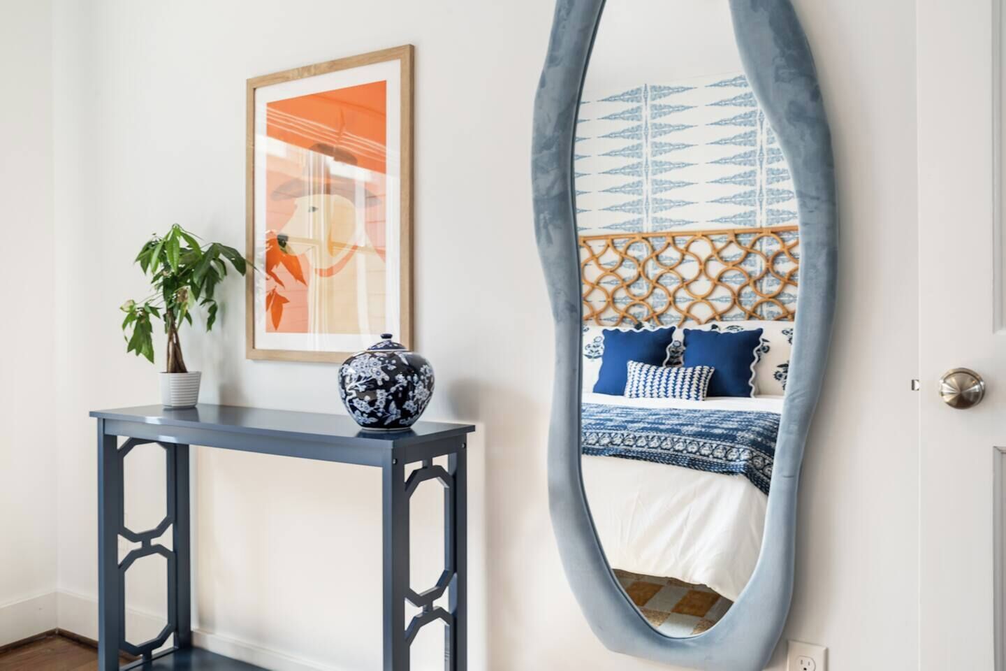 4 quartos, ferros/tábuas de passar roupa, acesso à internet