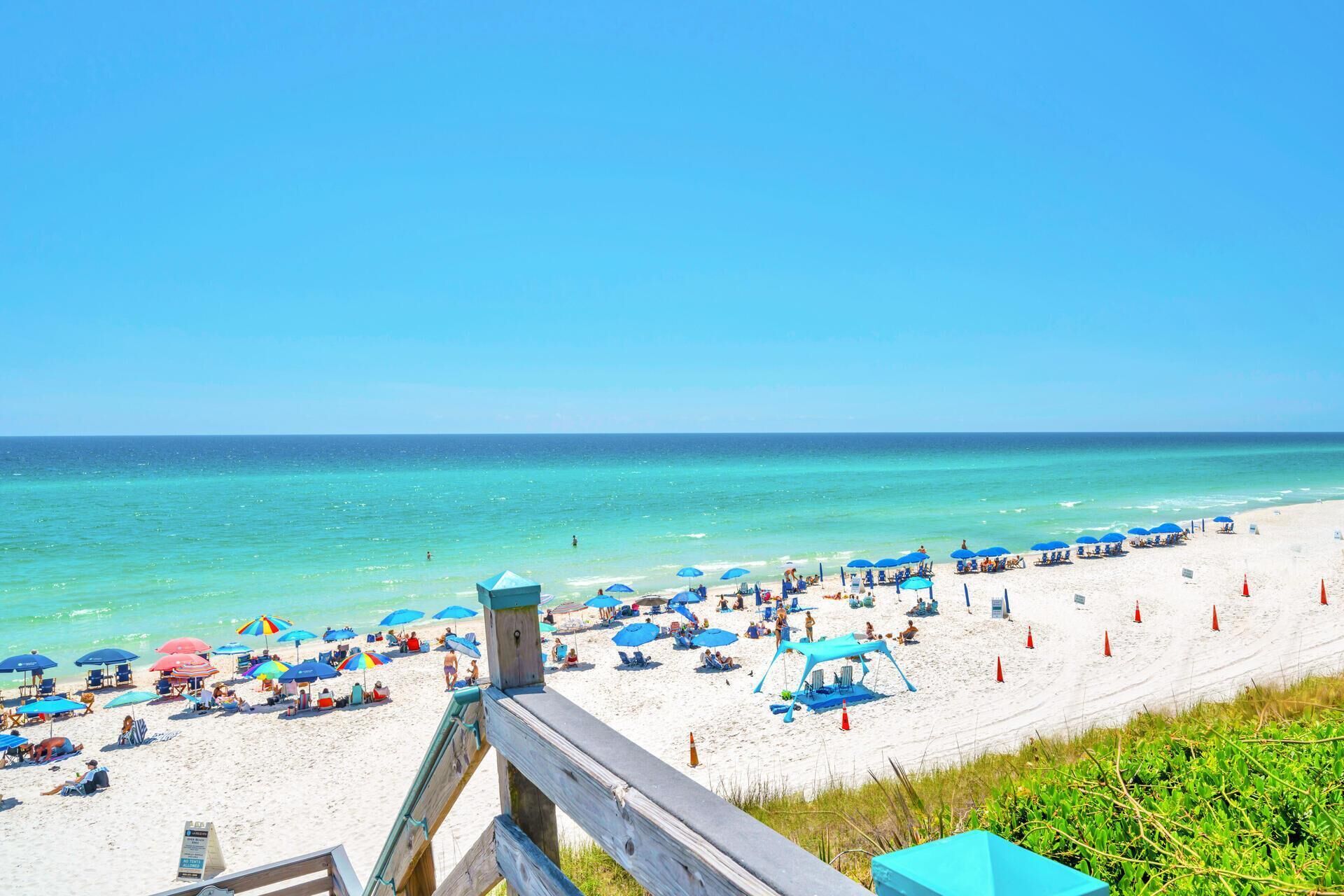 بالقرب من الشاطئ