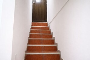 Interior - Two rooms AREAS by QuBeLab (Bello)