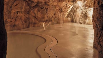 Children’s play area – indoor