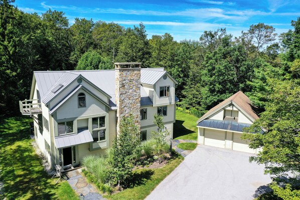 المنشأة من الخارج