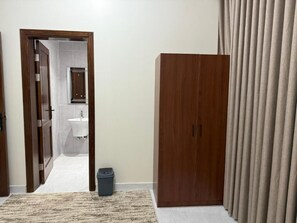 Dreibettzimmer, Stadtblick