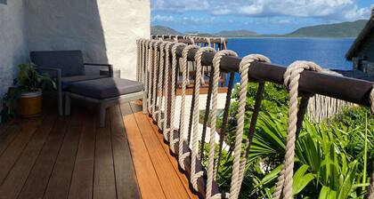 UpperâLevel Suite with Loft & Private Deck in BVI