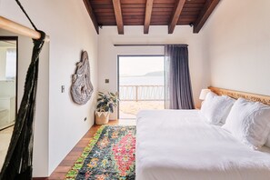 1 bedroom, in-room safe, free WiFi, bed sheets