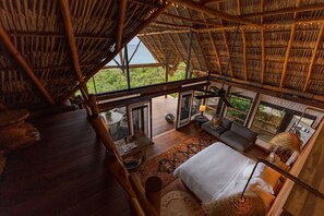 1 bedroom, in-room safe, desk, free WiFi