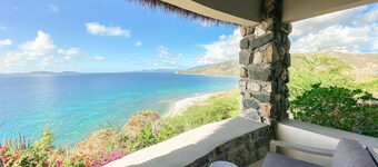 Romantic Ocean Sunset Villa with Private Patio