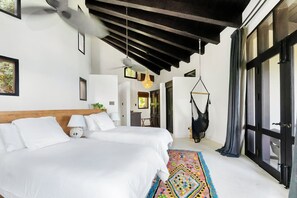 1 chambre, coffres-forts dans les chambres, bureau, Wi-Fi gratuit