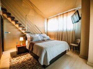 3 habitaciones, tabla de planchar con plancha y acceso a internet