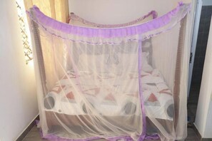 1 bedroom, Internet, bed sheets
