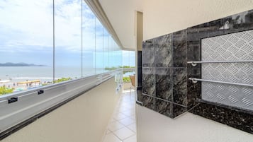 Basic Apartment | Interior