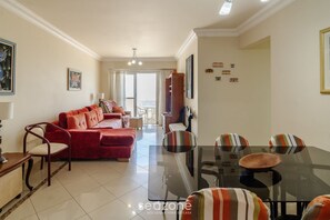 Basic Apartment | Living area - 3BR Beachfront apt w/ sea View Cet802 (Balneário Camboriú)