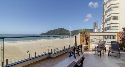 3BR Beachfront apt w/ sea View Cet802