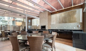Dining - Beautiful Oceanfront apt Next to Brahma Cet603 (Balneário Camboriú)