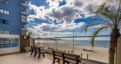 Beautiful Oceanfront apt Next to Brahma Cet603