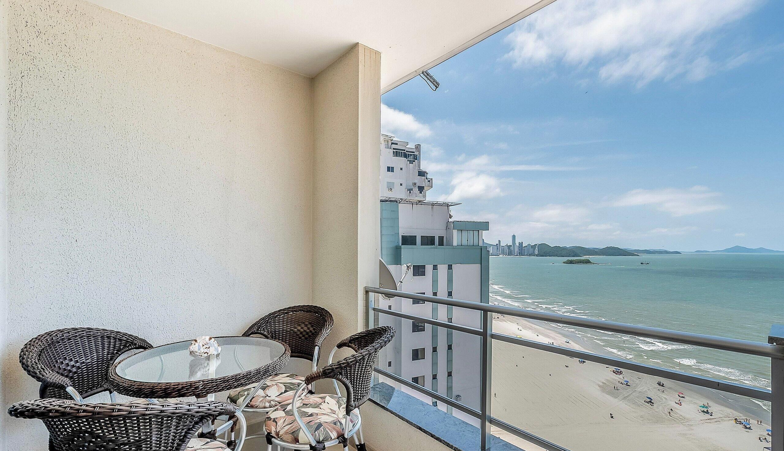 อพาร์ทเมนท์ | รับประทานอาหารกลางแจ้ง