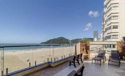 Hermoso Apt la Orla de Balneário Camboriú CET1604