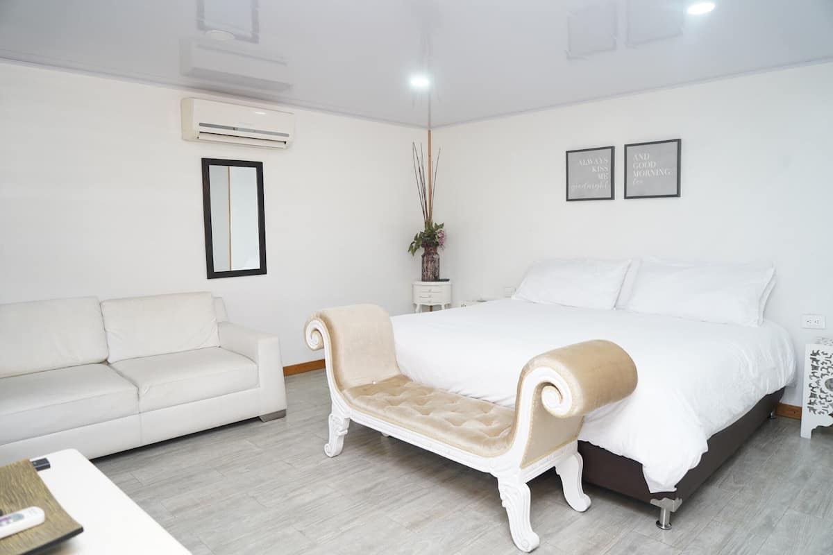Chambre Double Supérieure | Espace de travail pour ordinateur portable, Wi-Fi gratuit