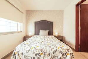 2 bedrooms, iron/ironing board, WiFi, bed sheets