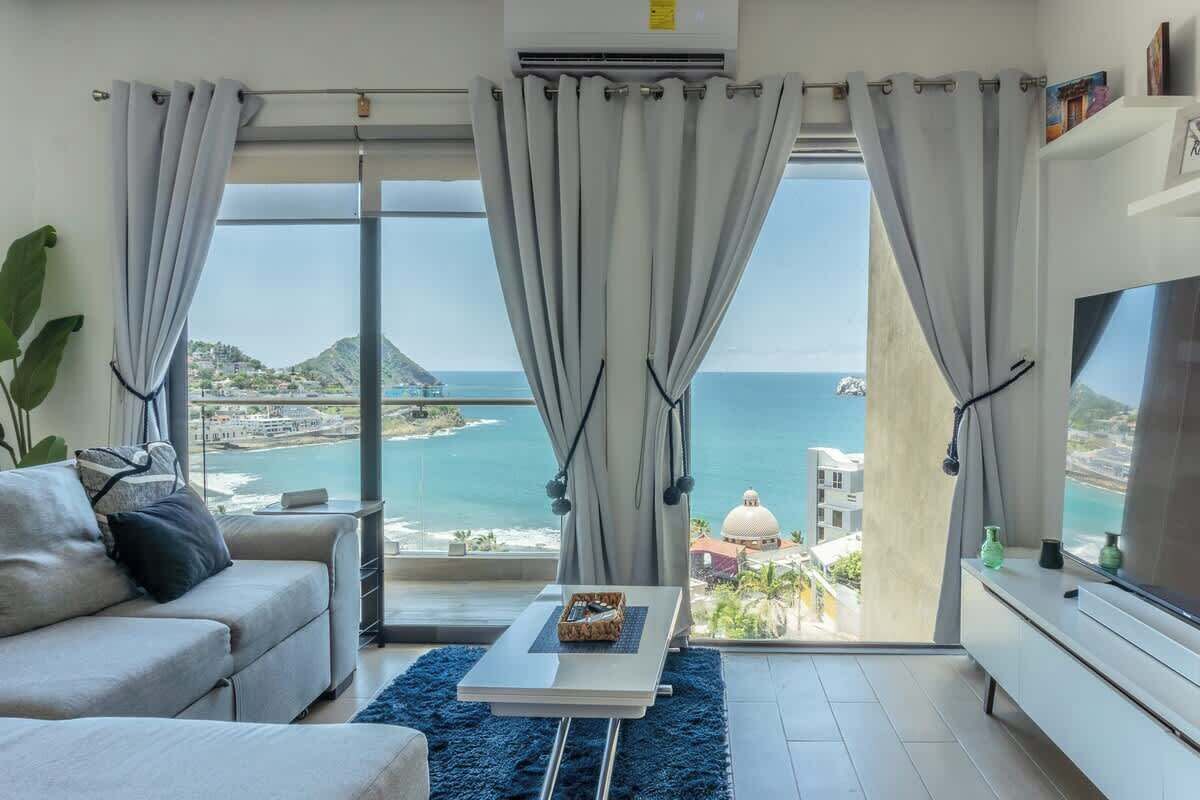 Télévision, chaîne hi-fi, espaces bureaux