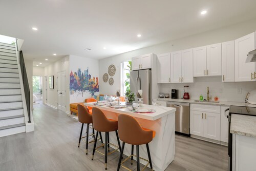 Penthouse Condo w/ Rooftop Deck in Philadelphia!
