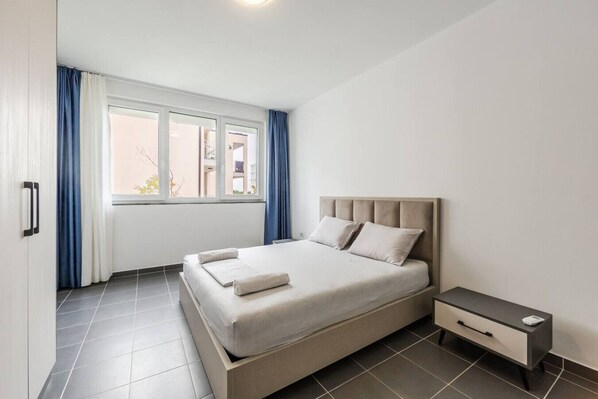 1 chambre, fer et planche Ă repasser, Wi-Fi, literie fournie