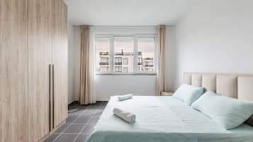 2 chambres, fer et planche à repasser, Wi-Fi, draps fournis