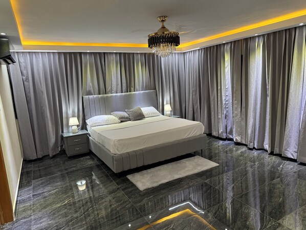 3 chambres, fer et planche Ă repasser, Wi-Fi, literie fournie