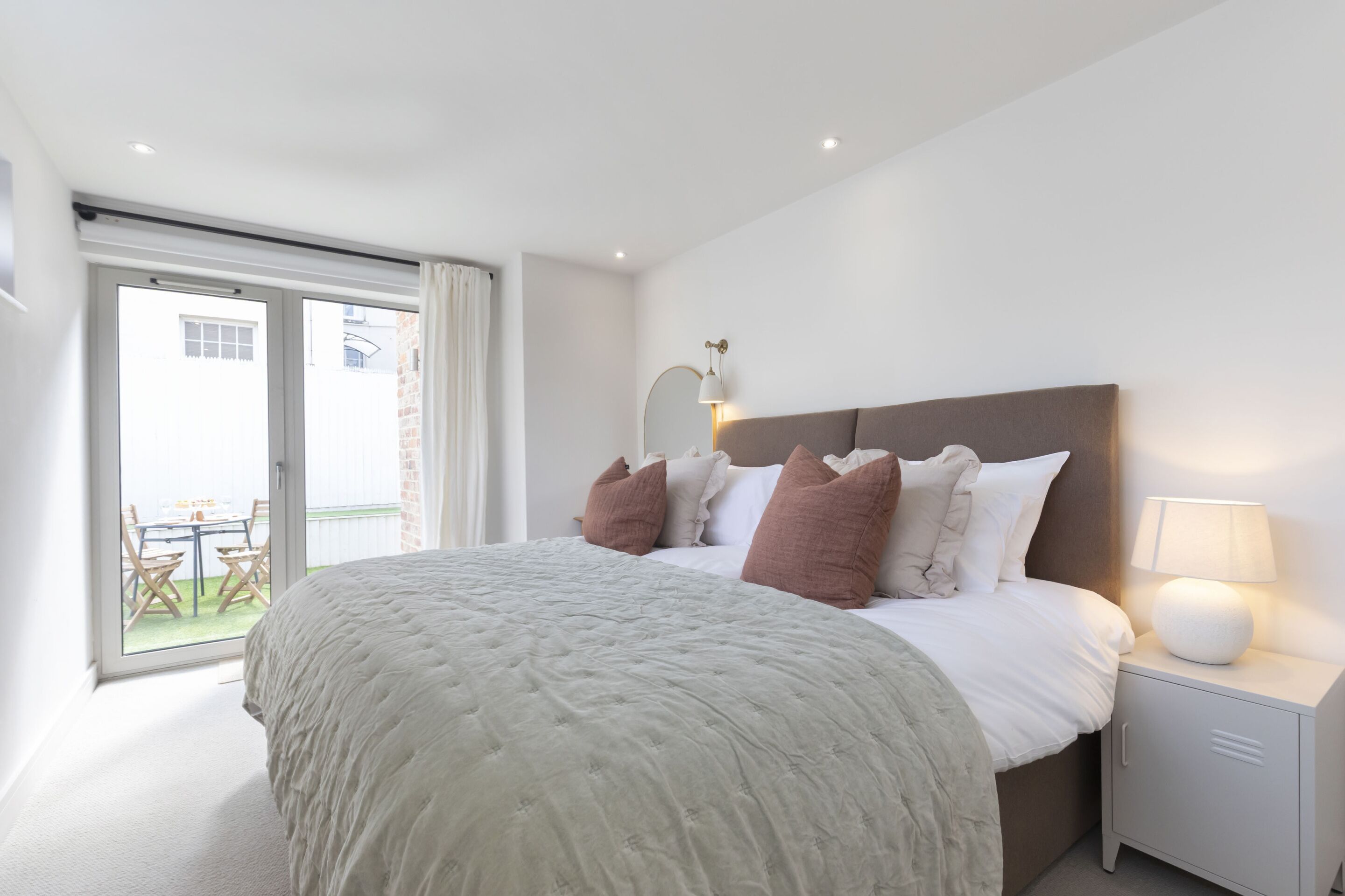 2 bedrooms, iron/ironing board, travel cot, free WiFi