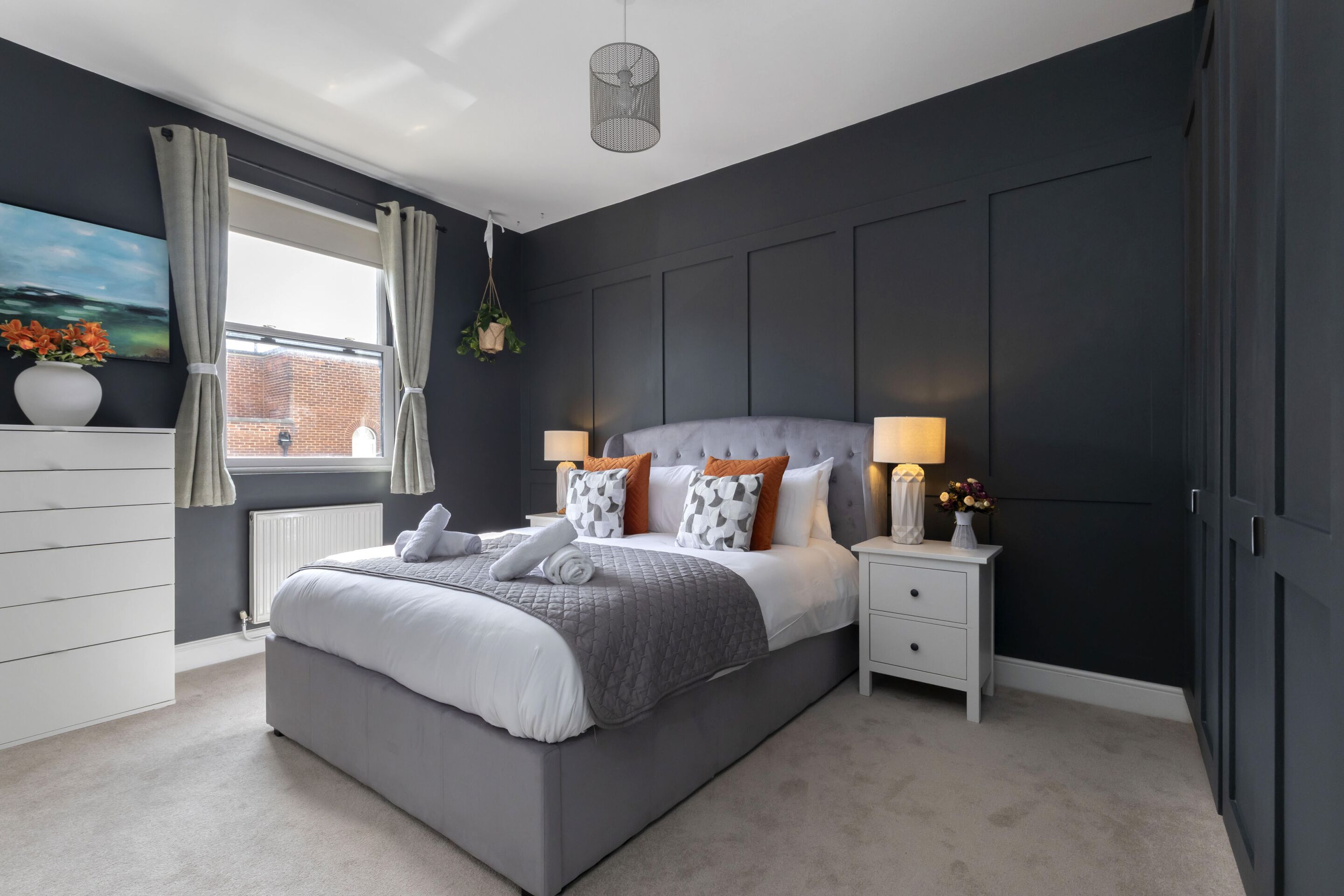 2 bedrooms, iron/ironing board, travel cot, free WiFi