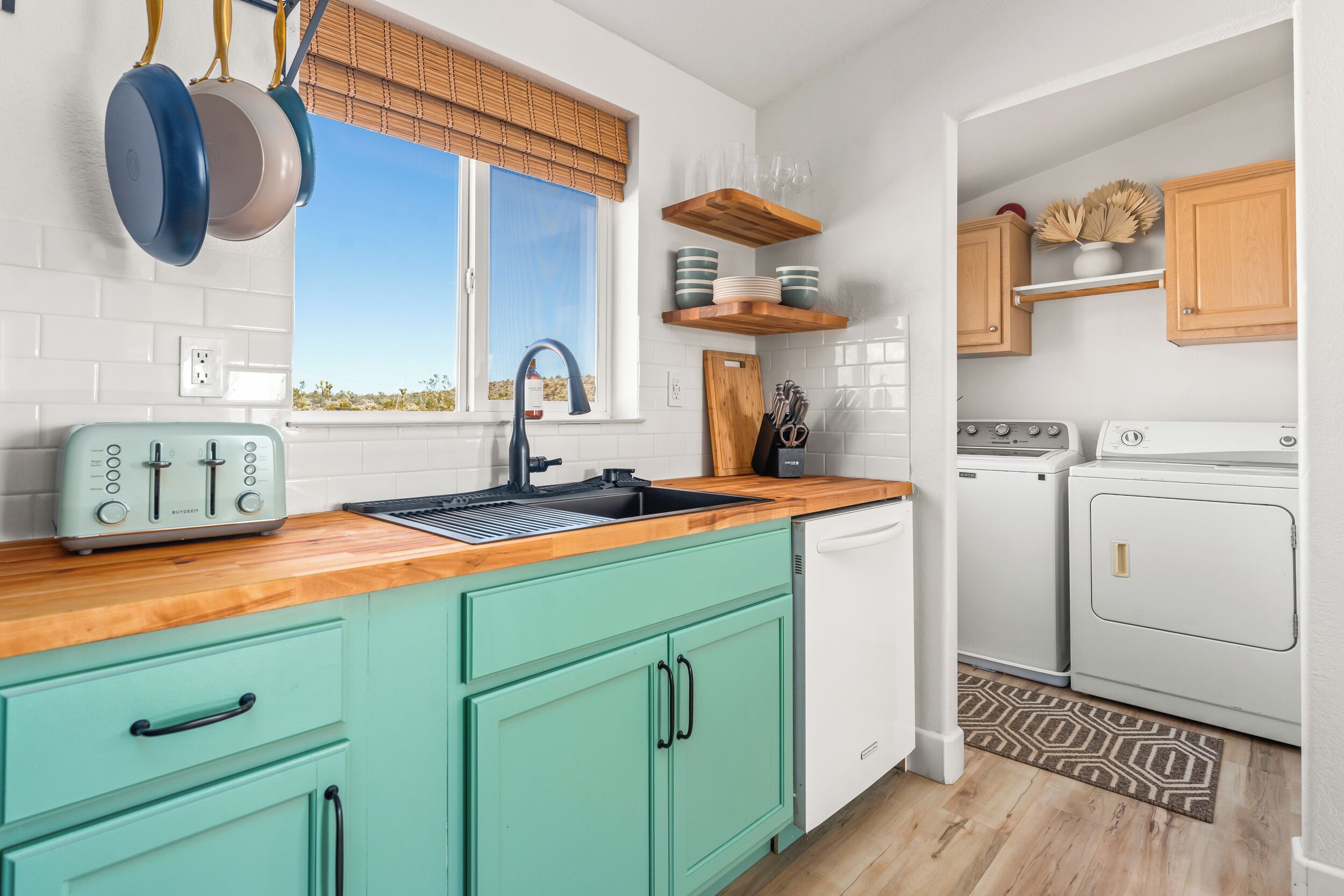 微波炉、烤箱、炉灶、洗碗机