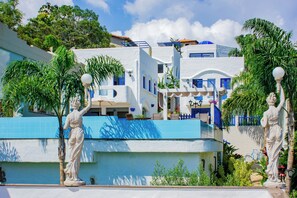 Mặt tiền nơi lưu trú