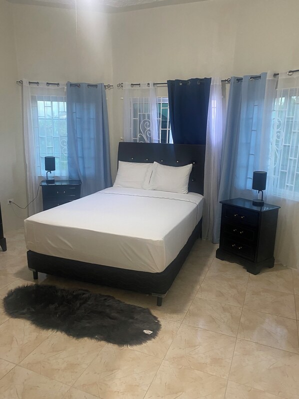 2 bedrooms, iron/ironing board, WiFi, bed sheets