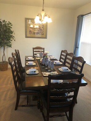 Dining - Excellent house near Disney parks (Davenport)