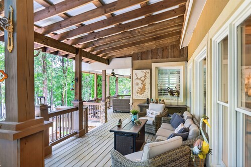 Lake Escape with Largest 2-Story Dock on Lanier