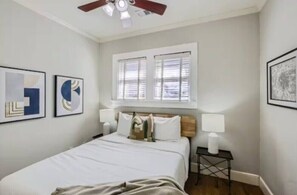 1 chambre, fer et planche à repasser, Wi-Fi, draps fournis