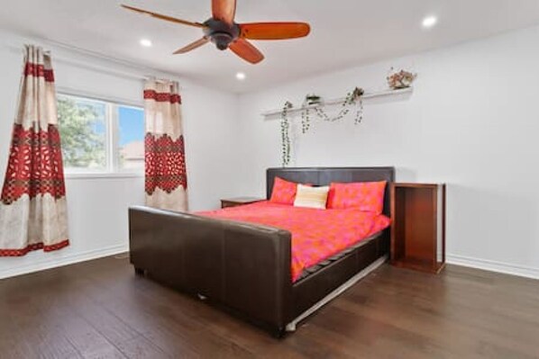 3 bedrooms, WiFi, bed sheets
