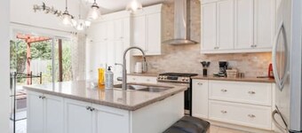 The Brampton Hideaway with Patio