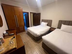 Didekorasi berbeda-beda dan dilengkapi dengan perabotan berbeda-beda